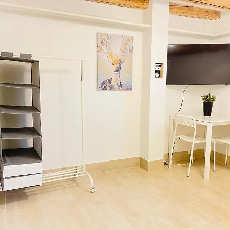 Aday - Cozy Private In The Center