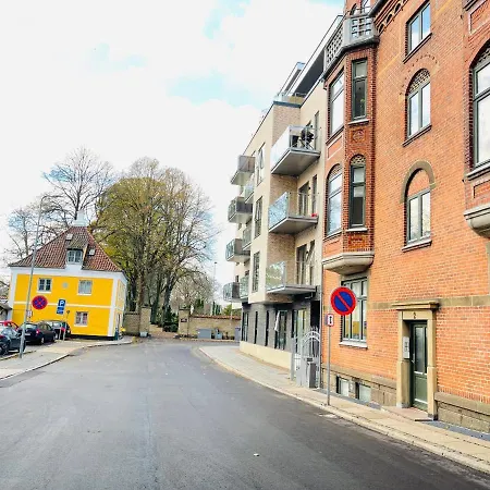 Aday - Cozy Private In The Center *