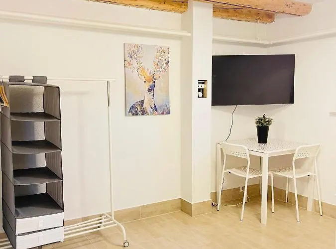 Aday - Cozy Private In The Center *